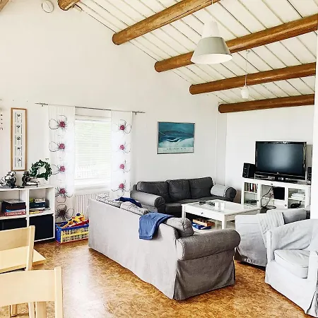 別荘 Oevernaesgarden Gaesthem